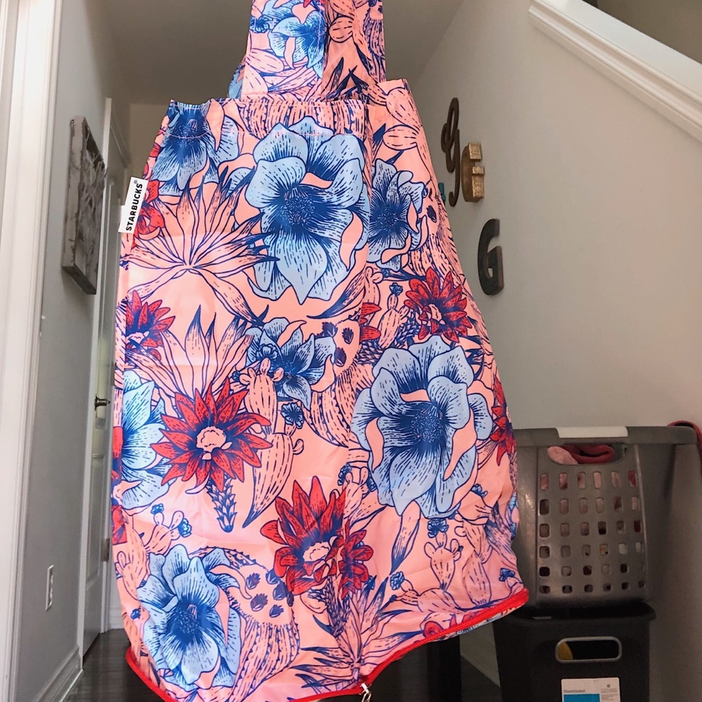 COPY - NEW portable & reusable tote bag from Star…